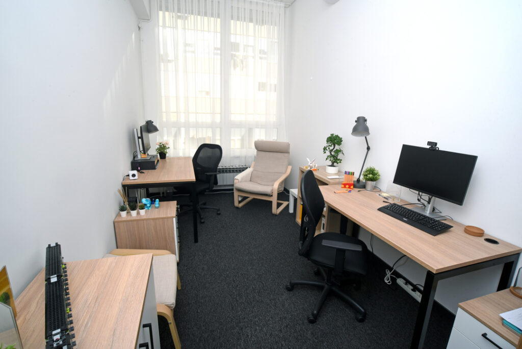 Mali namješteni ured za 2 osobe u InstantOffice Središće u Novom Zagrebu